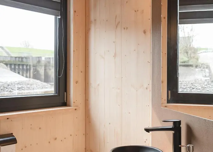 Komfort-hausboot Diva Mit Kamin Hotel na wodzie