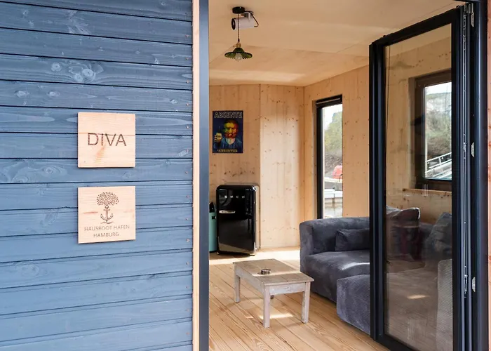 Komfort-hausboot Diva Mit Kamin Hamburg